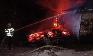 Požar u vikendici u Palama (FOTO/VODEO)