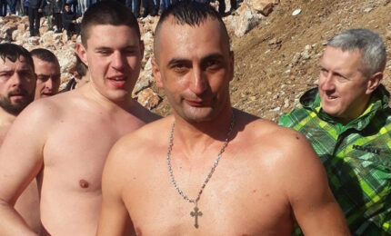Đorđe Močević pobjednik plivanja za Časni krst u Istočnoj Ilidži