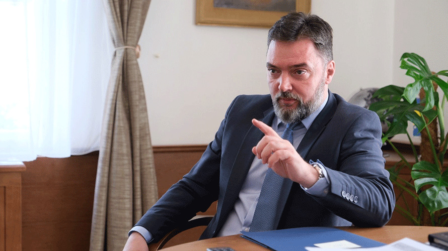 Košarac: Dodik je dokazani državnik, a Trivić bi da se uči na Republici Srpskoj
