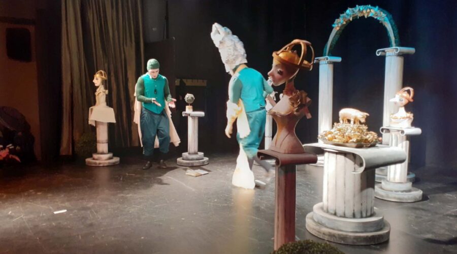 Bugarski lutkarski teatar izveo predstavu “Svinjar”