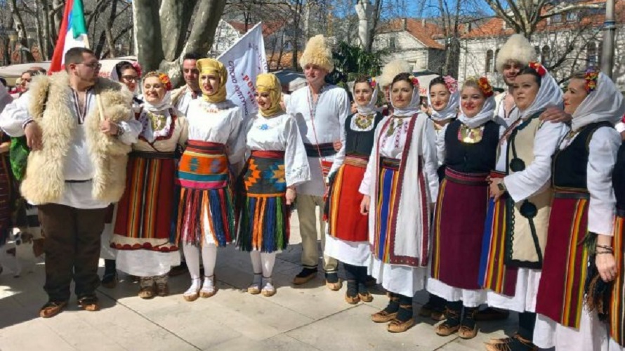 Više od 500 učesnika na Festivalu veterana folklora u Trebinju