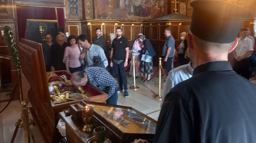 Na hiljade vjernike na poklonjenju Svetog Nikolaju Srpskom