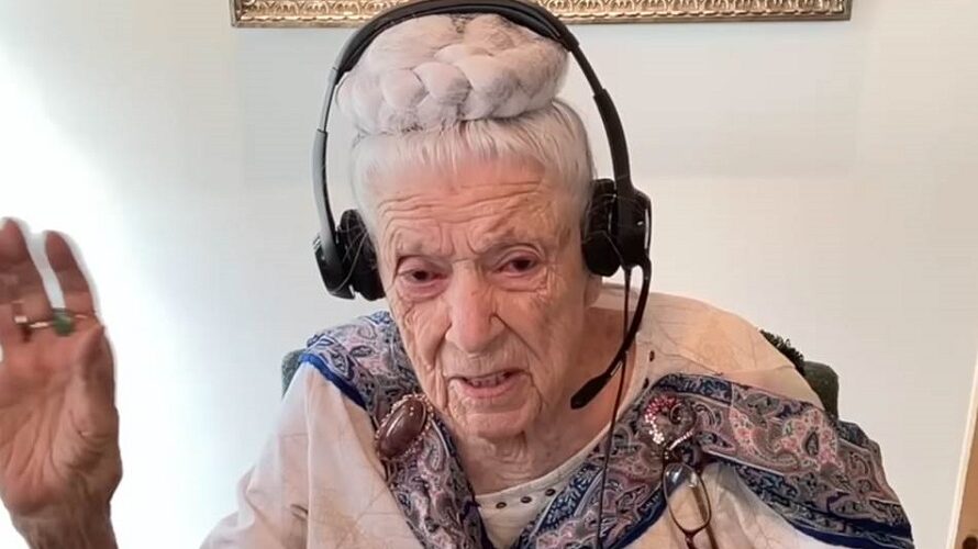 Baka (102) ne želi da se penzioniše! Ove 3 stvari su tajna njene dugovječnosti