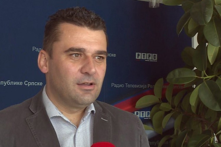 Novinar Branimir Đuričić na intenzivnoj njezi nakon operacije