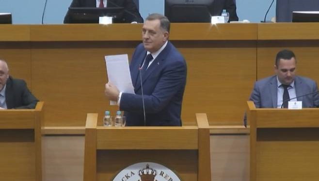 Dodik: Vukanović pod okriljem američke Ambasade preduzima aktivnosti na zaustavljanju projekata Srpske  (VIDEO)