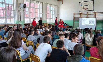 Osnovci u Sokocu upoznati o ulozi i značaju Crvenog krsta, a srednjoškolci i o etici