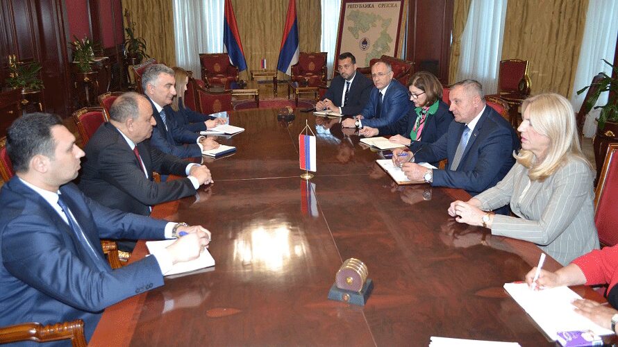 Višković i Cvijanovićeva sa azerbejdžanskim ambasadorom