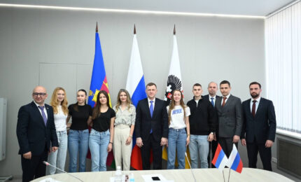 Srednjoškolci na Sveruskom patriotskom forumu u Krasnodaru