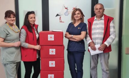 Porodilištu Bolnice “Srbija” uručeni paketi povodom Nedjelje Crvenog krsta