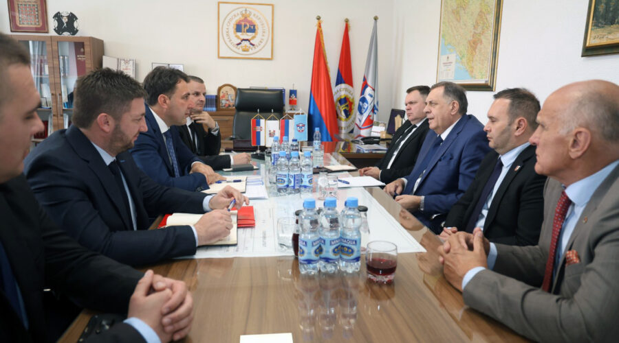 Dodik razgovara sa Baševićem