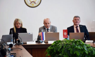 Kolegijum o pripremi kampanje za upis studenata, sjednici prisustvovao Mastilović Kolegijum o pripremi kampanje za upis studenata, sjednici prisustvovao Mastilović