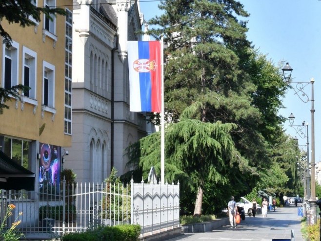 Ambasada Srbije: Do 15 časova glasalo oko 62 odsto prijavljenih glasača u BiH