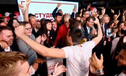 RIK: Na osnovu 7.926 obrađenih biračkih mjesta, Studentska lista 52,19 odsto, Ujedinjena Srbija 39.52 odsto RIK: Na osnovu 7.926 obrađenih biračkih mjesta, Studentska lista 52,19 odsto, Ujedinjena Srbija 39.52 odsto