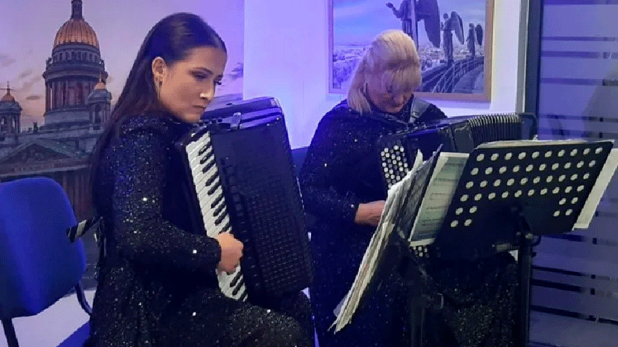 Dvije dame na harmonici oduševile publiku u Istočnom Novom Sarajevu