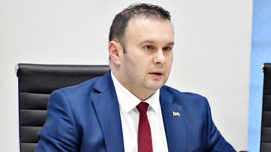 Ćosić: Četiri miliona KM za puteve i ulice